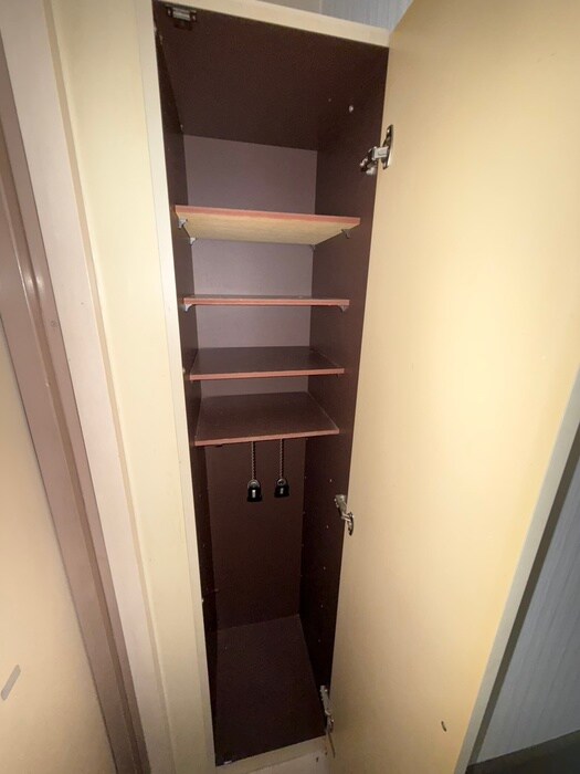 物件内観写真10　(靴箱)