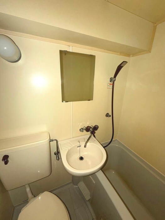 物件内観写真11　(洗面)