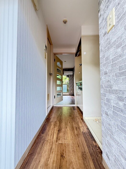 物件内観写真19　(廊下)