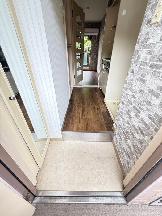 物件内観写真21　(玄関)