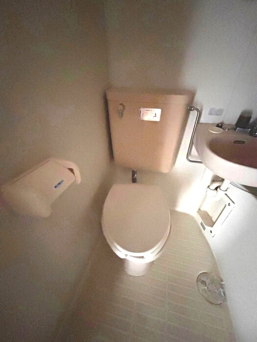 物件内観写真12　(トイレ)