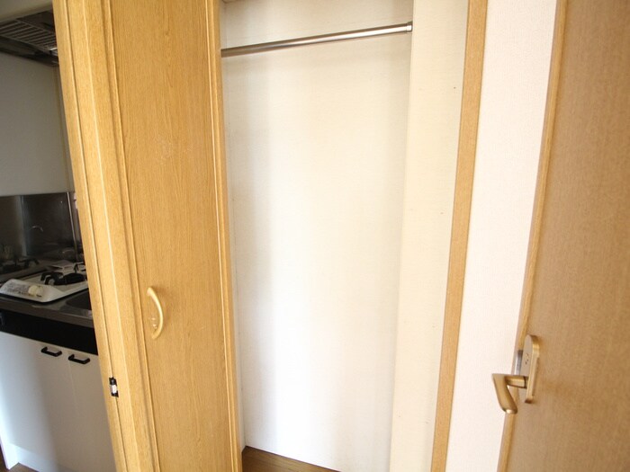 物件内観写真16　(収納)