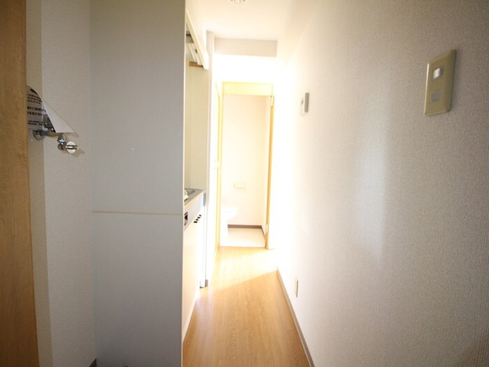 物件内観写真19　(廊下)