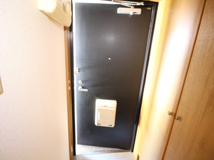 物件内観写真21　(玄関)