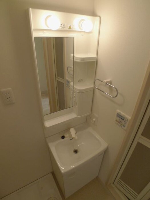 物件内観写真11　(洗面)