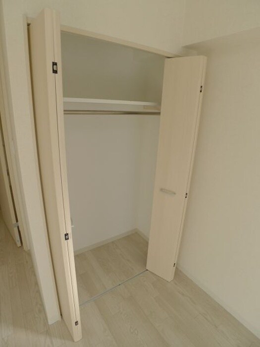 物件内観写真13　(収納)