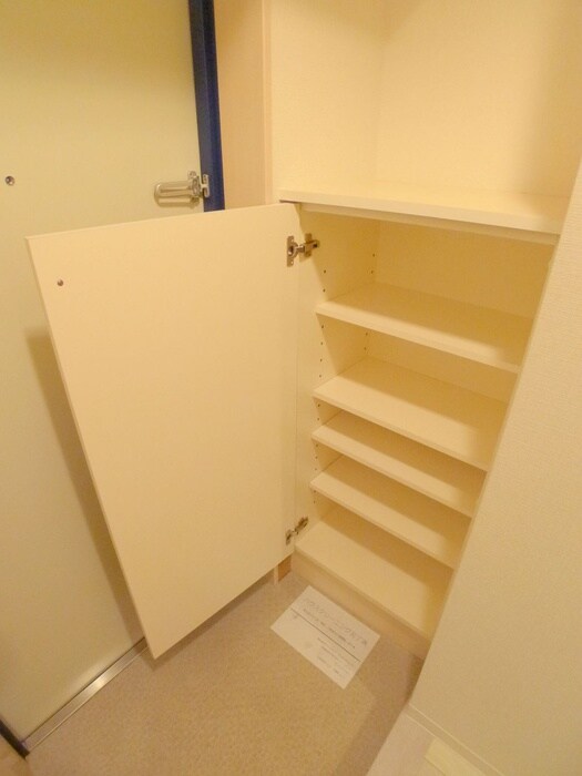 物件内観写真17　(靴箱)