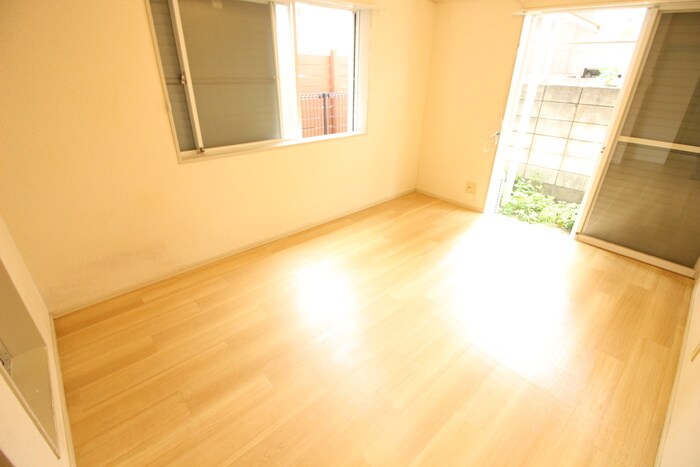 物件内観写真7　(居室)