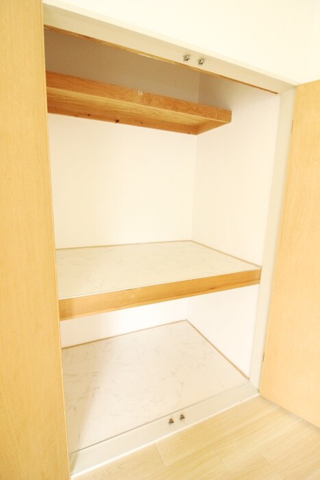 物件内観写真10　(収納)