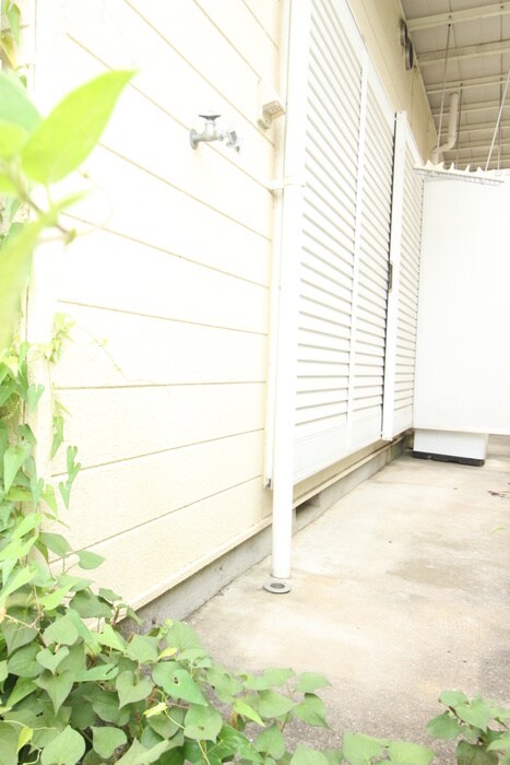 物件内観写真15　(洗濯機置場)