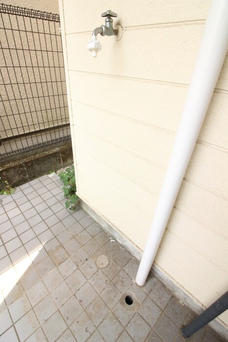 物件内観写真15　(洗濯機置場)