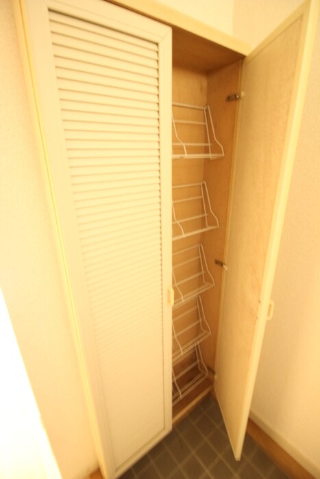 物件内観写真19　(靴箱)