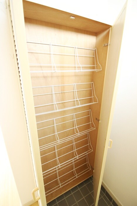 物件内観写真19　(靴箱)