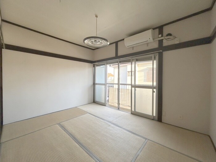 物件内観写真8　(居室)