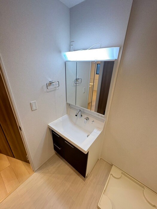 物件内観写真9　(洗面)