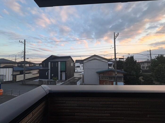 物件内観写真16　(室内からの展望)