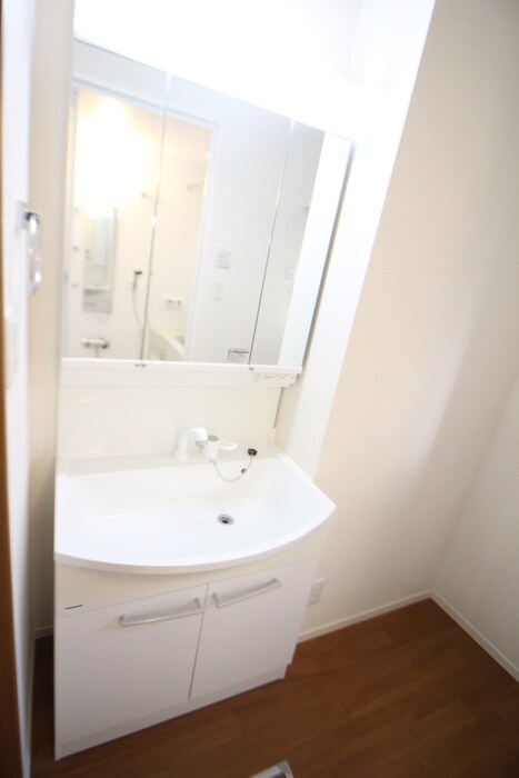 物件内観写真11　(洗面)