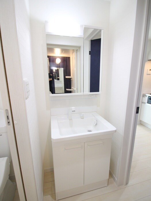 物件内観写真9　(洗面)