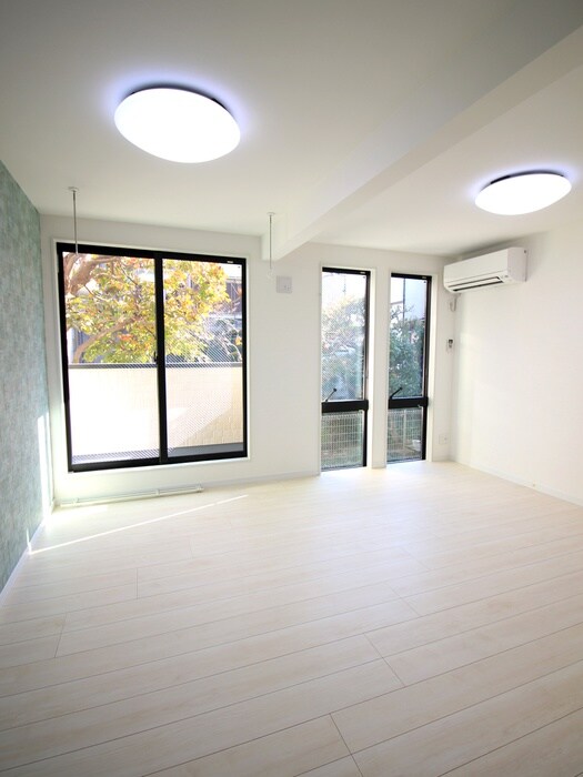 物件内観写真12　(居室)