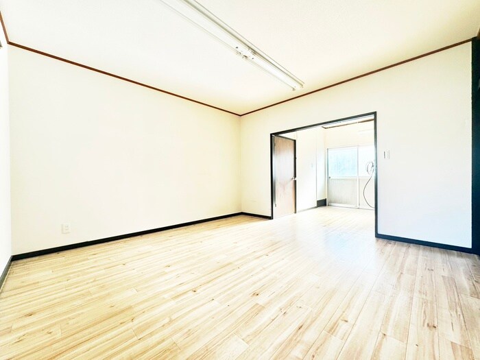 物件内観写真8　(居室)