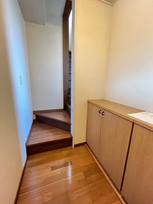 物件内観写真22　(廊下)