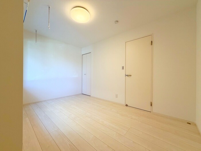 物件内観写真9　(居室)