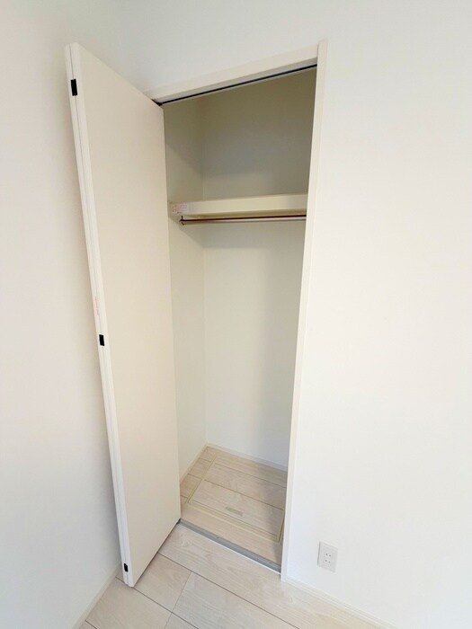 物件内観写真12　(収納)