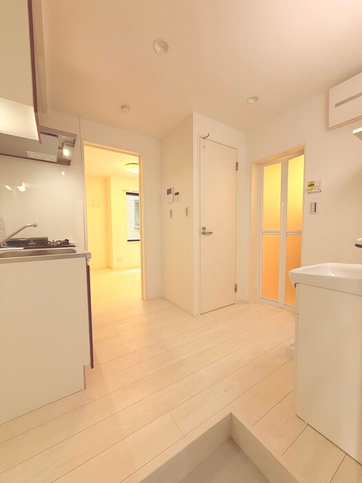 物件内観写真16　(廊下)