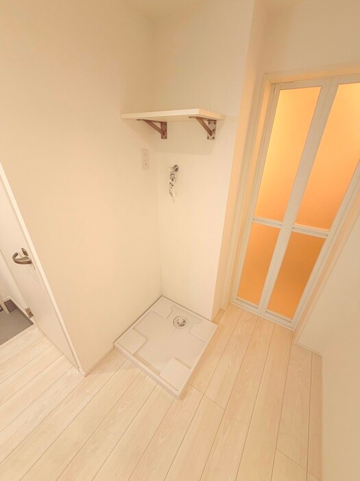 物件内観写真17　(洗濯機置場)