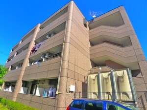 エスポアール・エルク外観写真