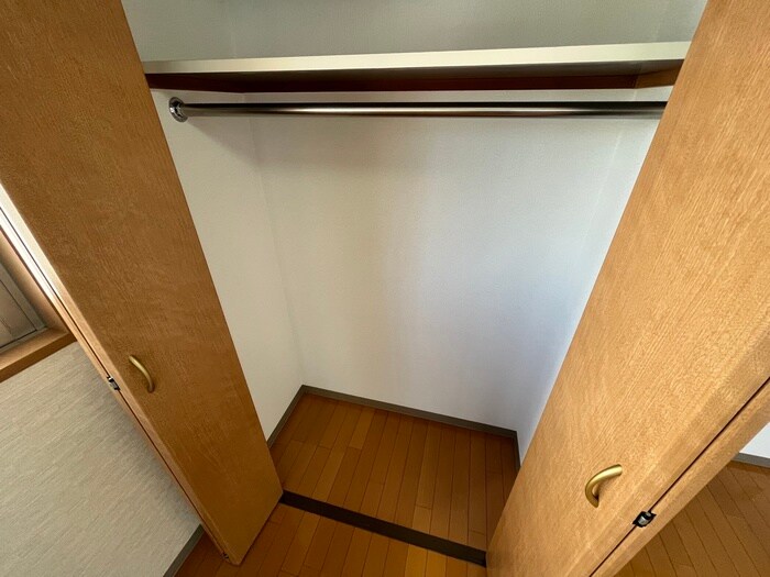 物件内観写真16　(収納)