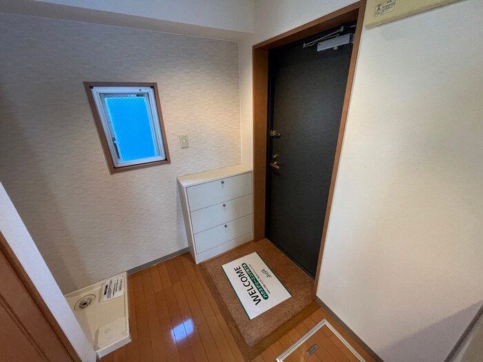 物件内観写真20　(玄関)