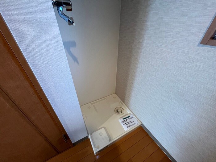 物件内観写真21　(洗濯機置場)
