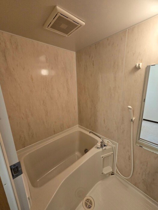 物件内観写真8　(バス／シャワールーム等)