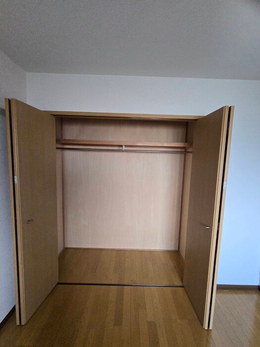 物件内観写真12　(収納)