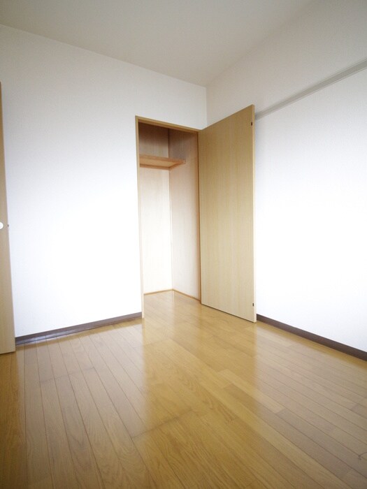 物件内観写真17　(収納)