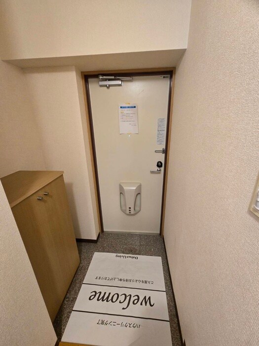 物件内観写真19　(玄関)
