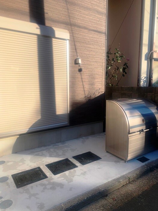 物件外観写真5　(駐輪場)