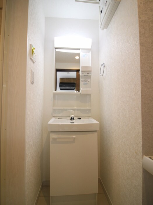 物件内観写真12　(洗面)