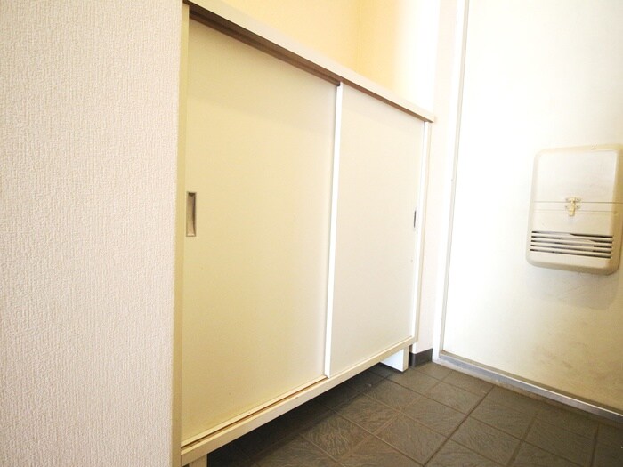 物件内観写真17　(靴箱)