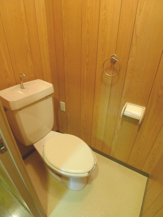 物件内観写真10　(トイレ)