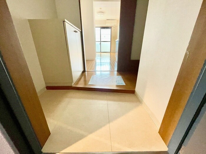 物件内観写真20　(玄関)