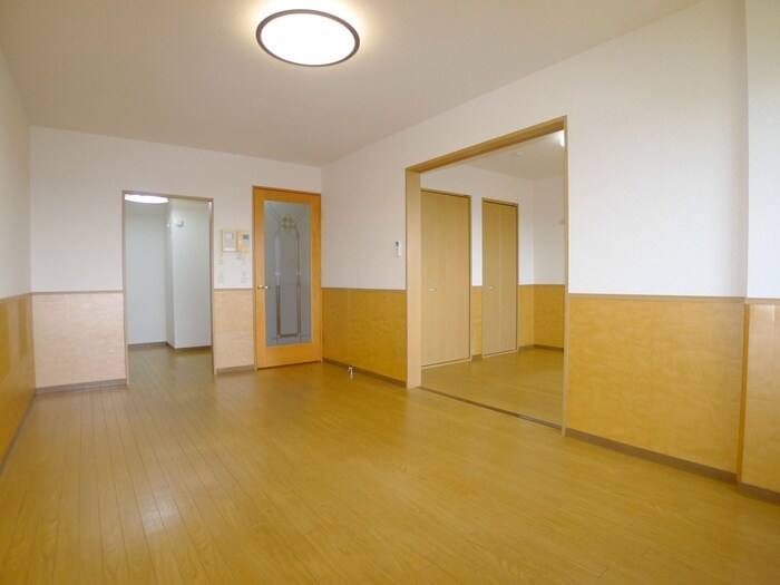 物件内観写真8　(居室)