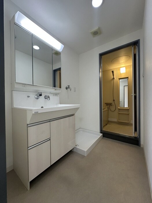 物件内観写真9　(洗面)