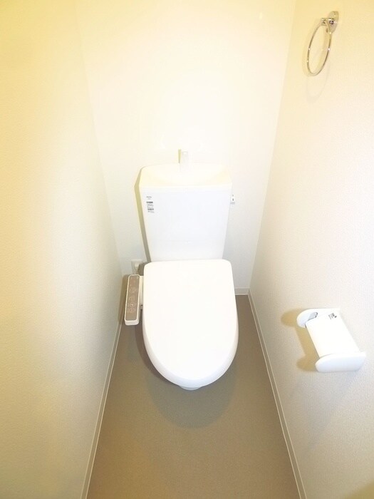 物件内観写真16　(トイレ)