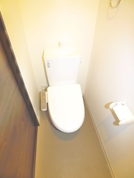 物件内観写真16　(トイレ)