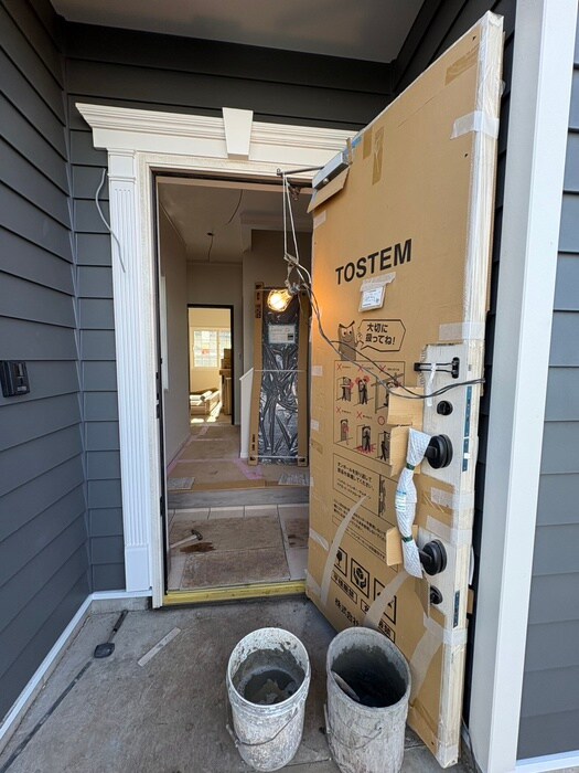 物件内観写真12　(玄関)