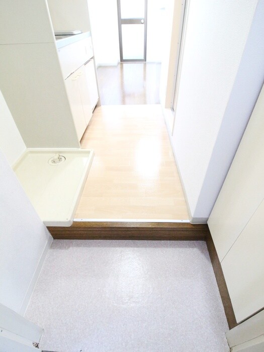 物件内観写真15　(玄関)