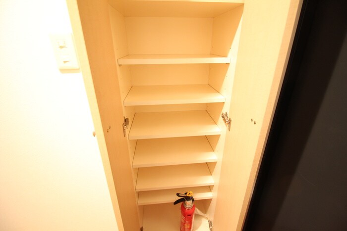 物件内観写真15　(靴箱)