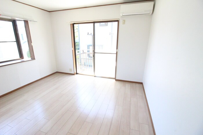 物件内観写真9　(居室)